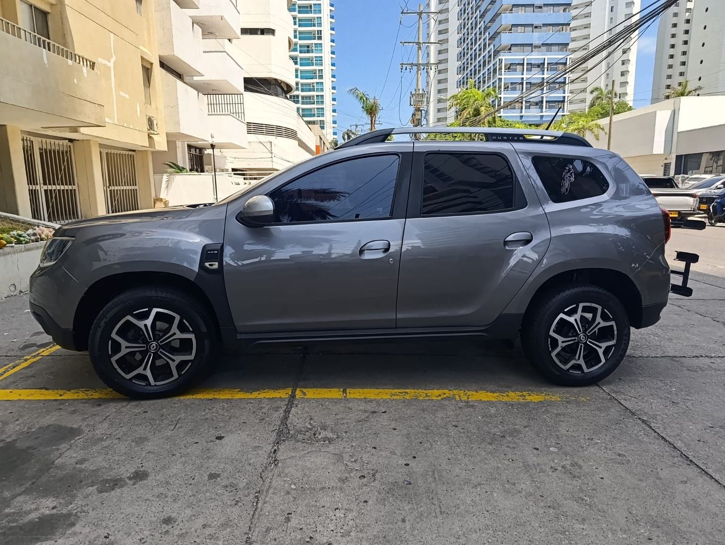 RENAULT DUSTER 1.3L TURBO INTENS MEC 