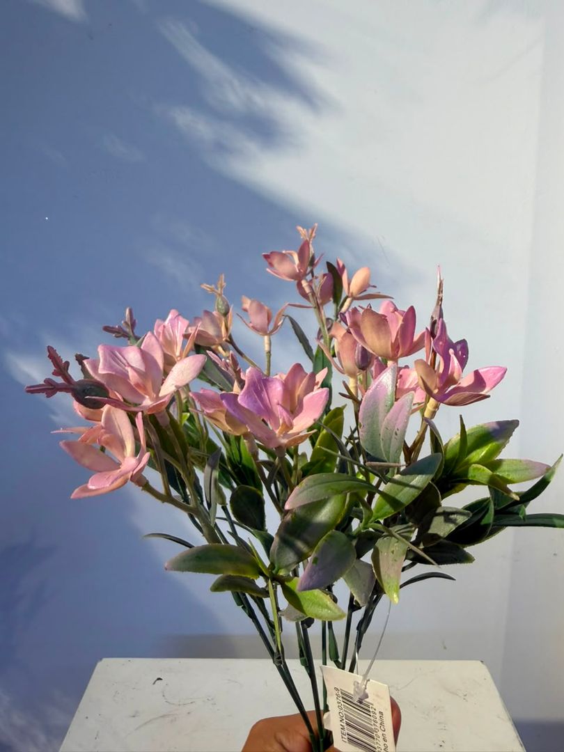 FOLLAJE PLASTICO ROSA