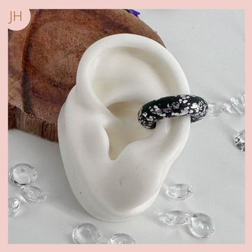 Imagen del producto EAR CUFF CAUCHO COLORS NEGRO