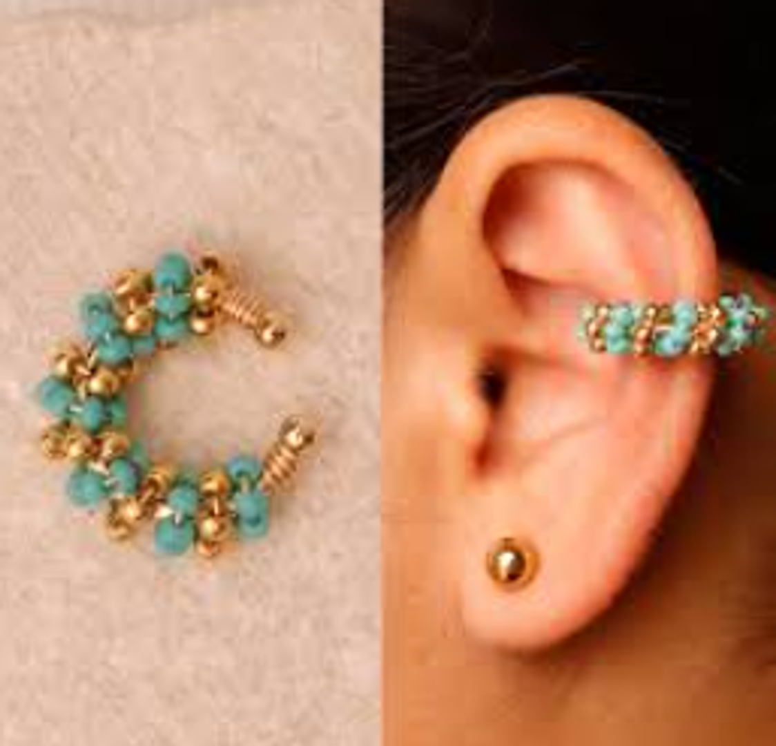 Ear Cuff con Mostacilla (Simuladores)