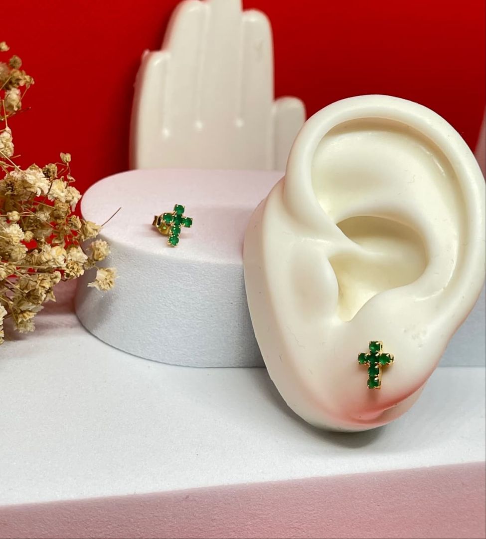 Topos 0.9cm cruz verde circonias