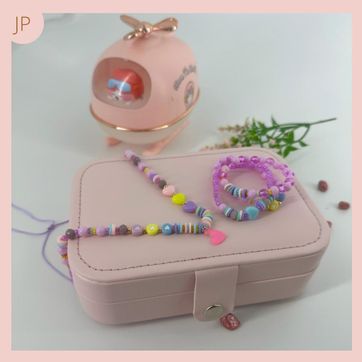 Imagen del producto Set collar pulseras Moradas Infantil