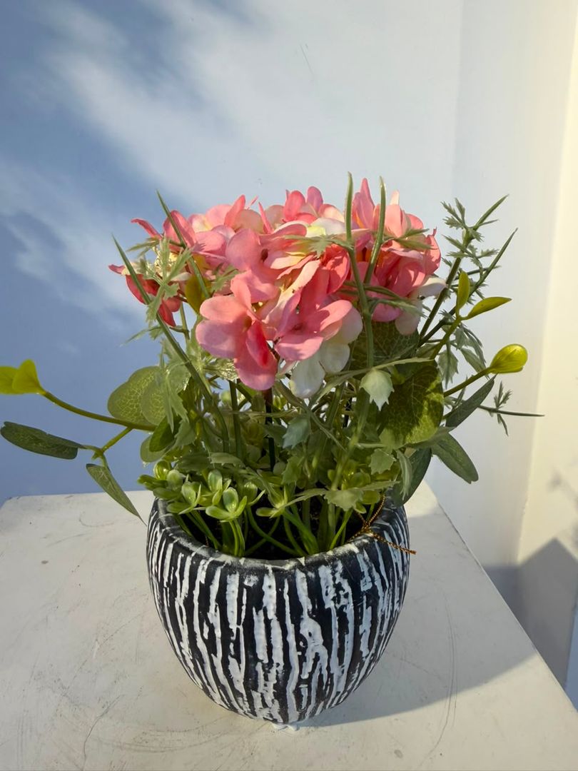 BONSAI EN BASE CON HORTENCIA FUCSIA