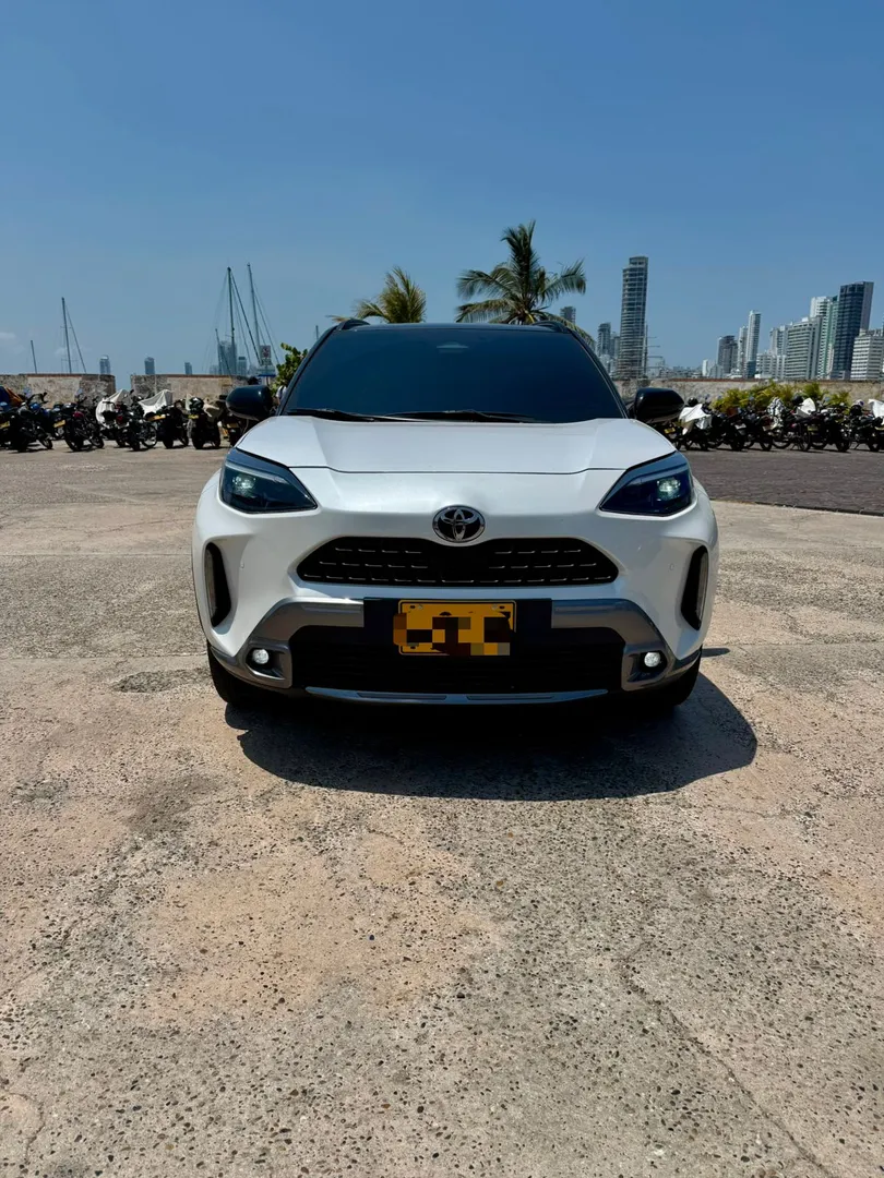 TOYOTA YARIS CROSS HYBRID 2026