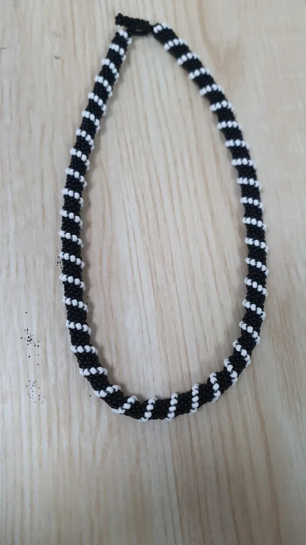 Collar Cordón Mostacilla 