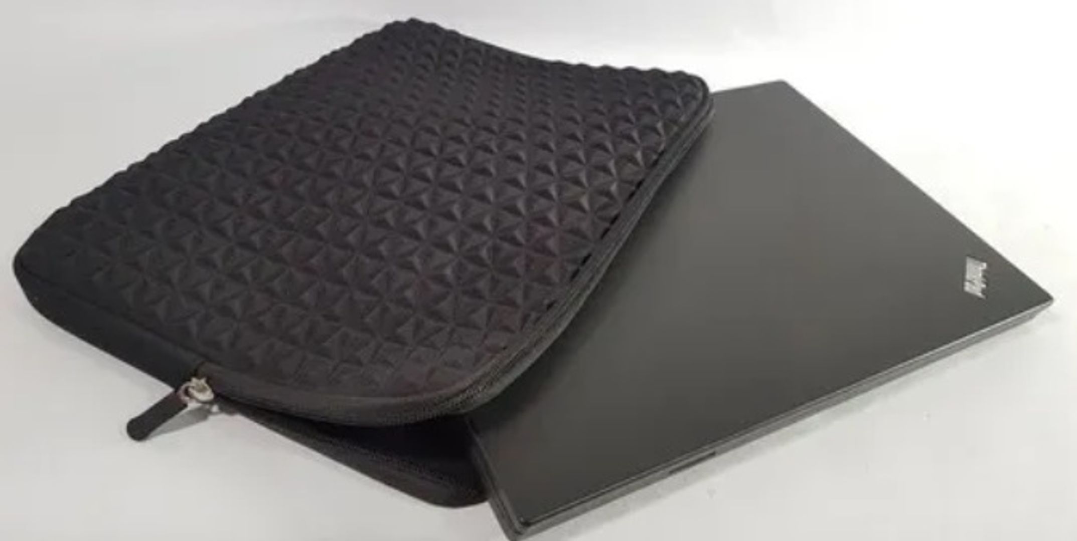 Funda Portátil 15" Antigolpes Diamond