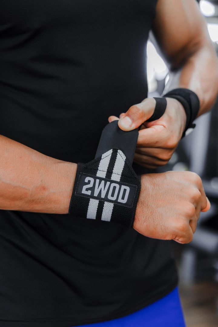 MUÑEQUERAS ELASTICAS PRO NEGRAS