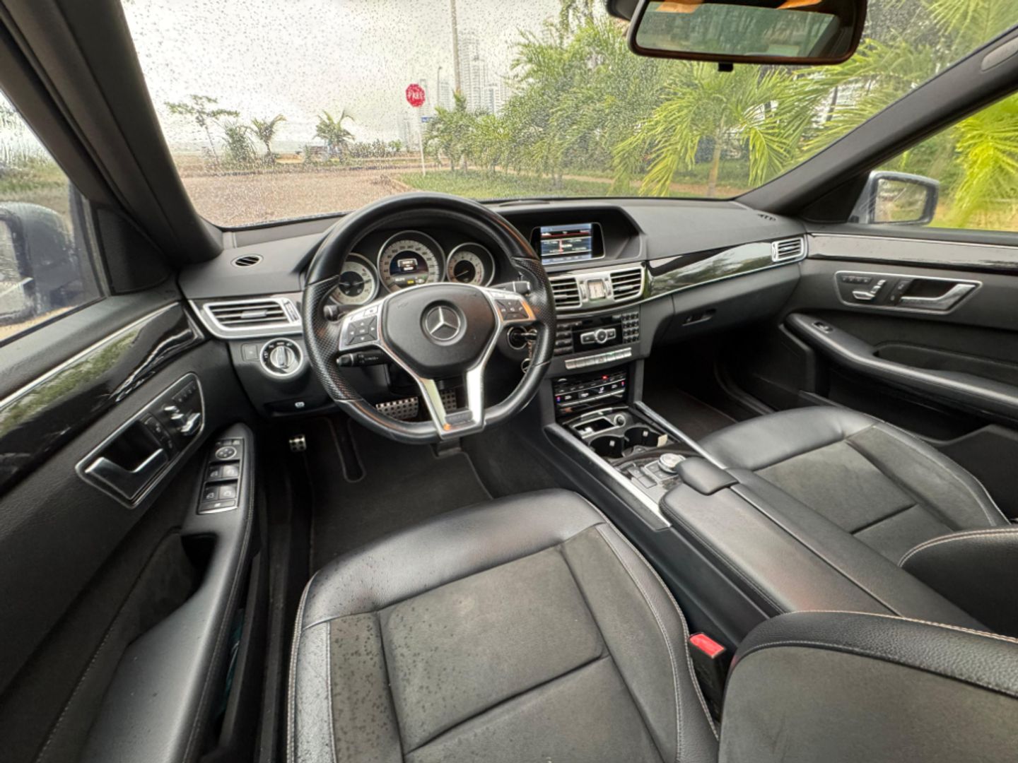 MERCEDES BENZ E250 2.0L TURBO 2014 AMG