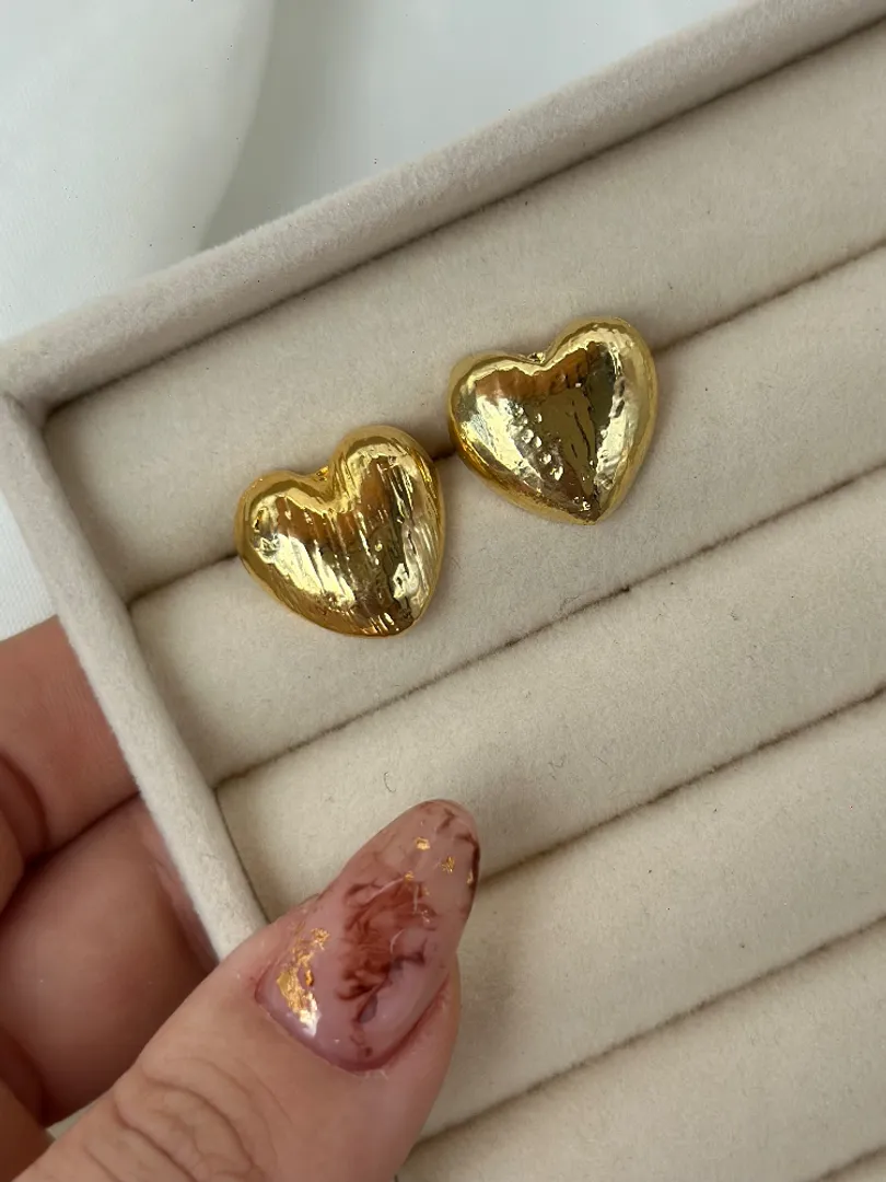 Arete corazón líneas 