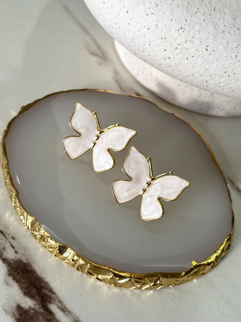 Arete mariposa blanco 