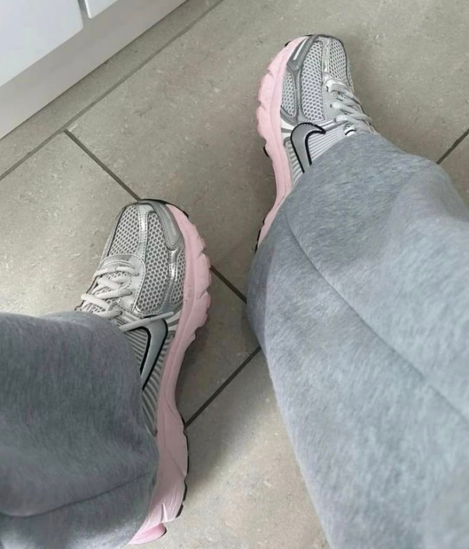 Nike Vomero 5 Pink 