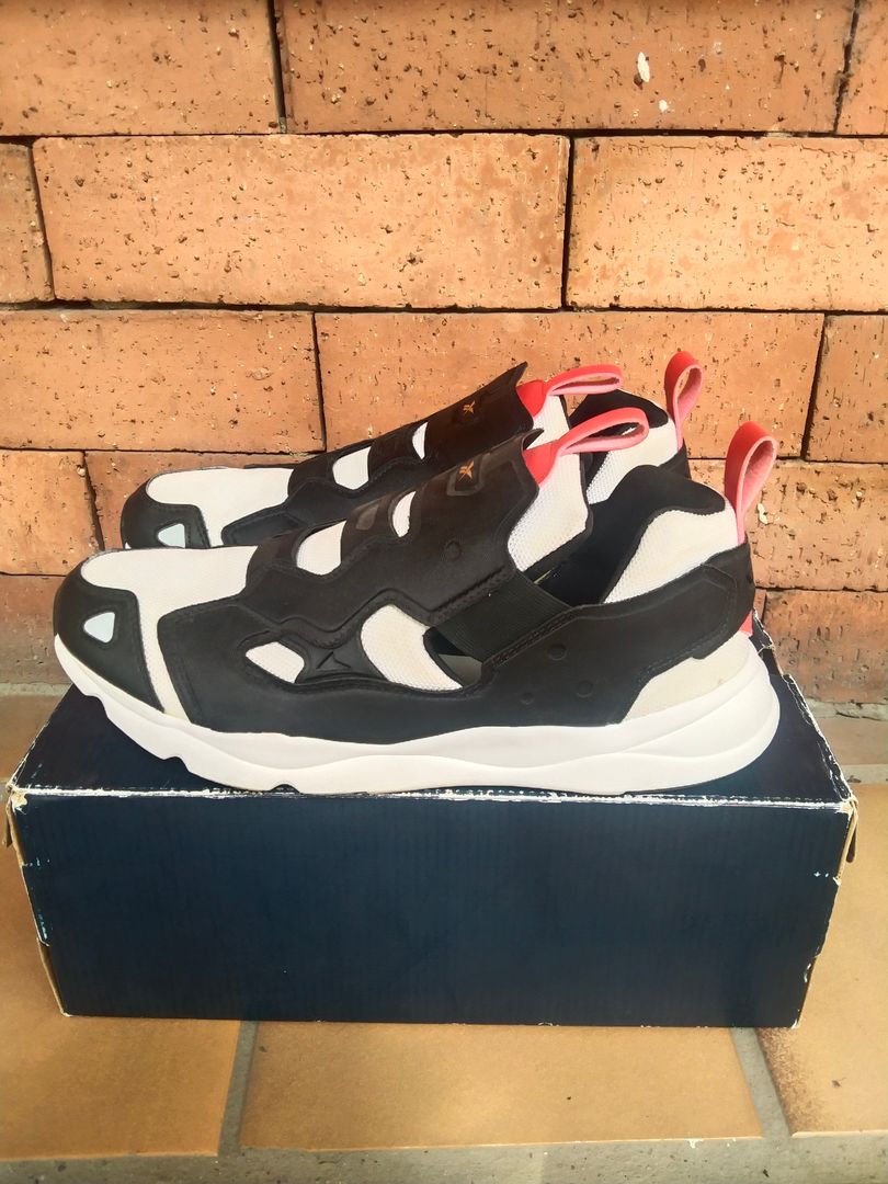 REEBOK "KAMIKAZIE LOW 2" (TALLA 8.5US)