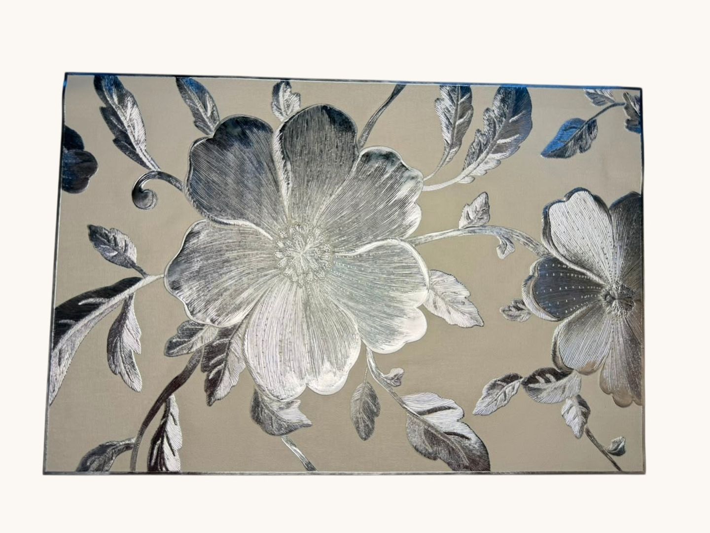 INDIVIDUAL RECTANGULAR PLATA CON FLORES CROMADAS