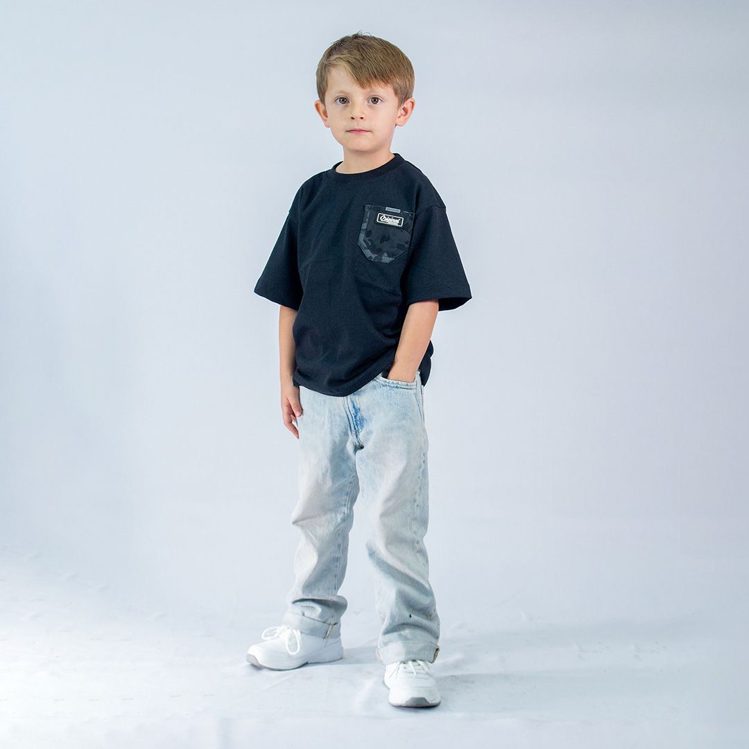 C. NIÑO OVER BOLSILLO MILITAR