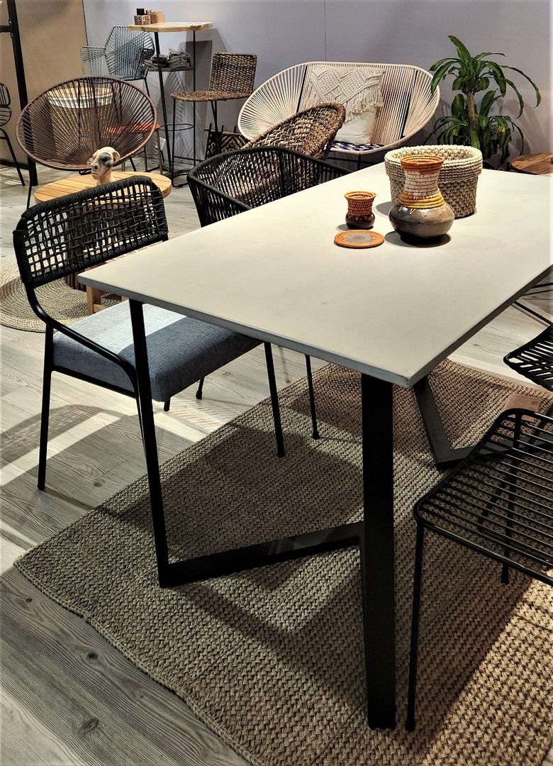 Mesa de comedor en concreto