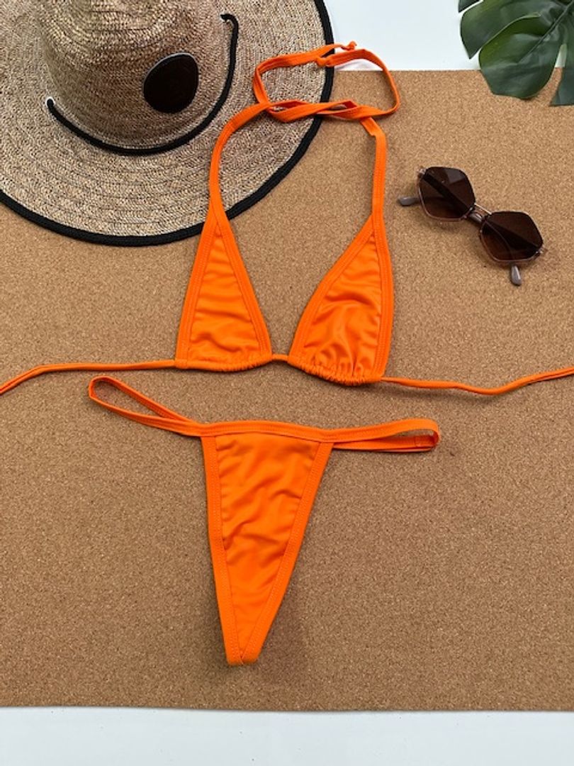 Minikini naranja 