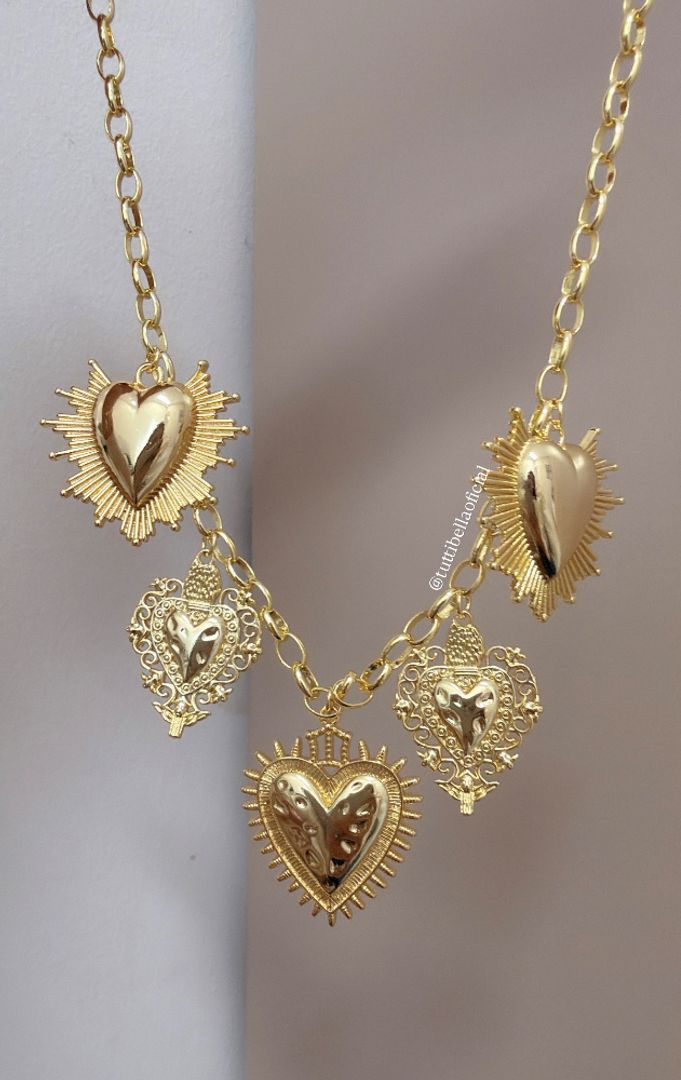 COLLAR CORAZON DORADOS