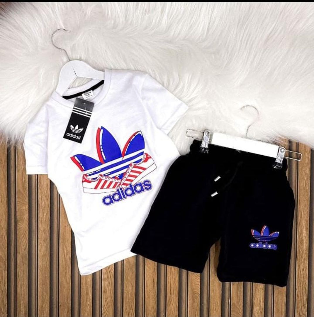 SET DE SHORT + CAMISETA NIÑO