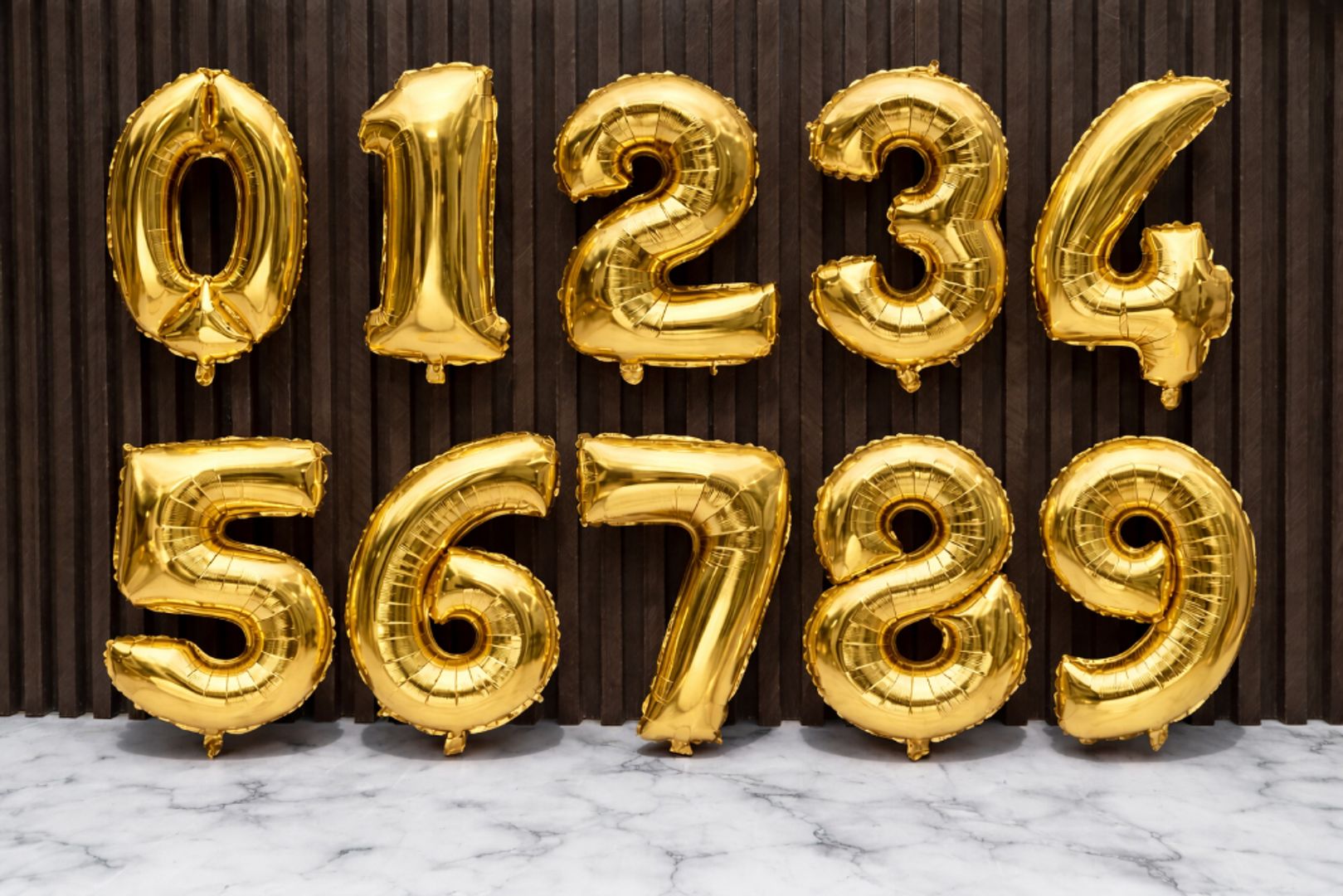 GLOBO FOIL 16” NUMERO DORADO