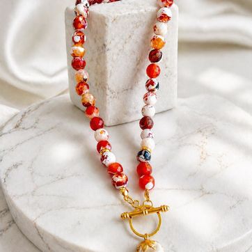 Imagen del producto Collar Shain Lua – Carmesí