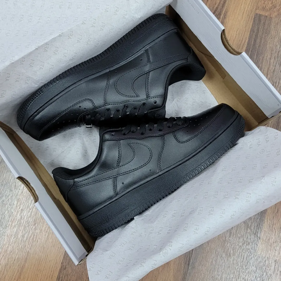 Nike airforce1 black