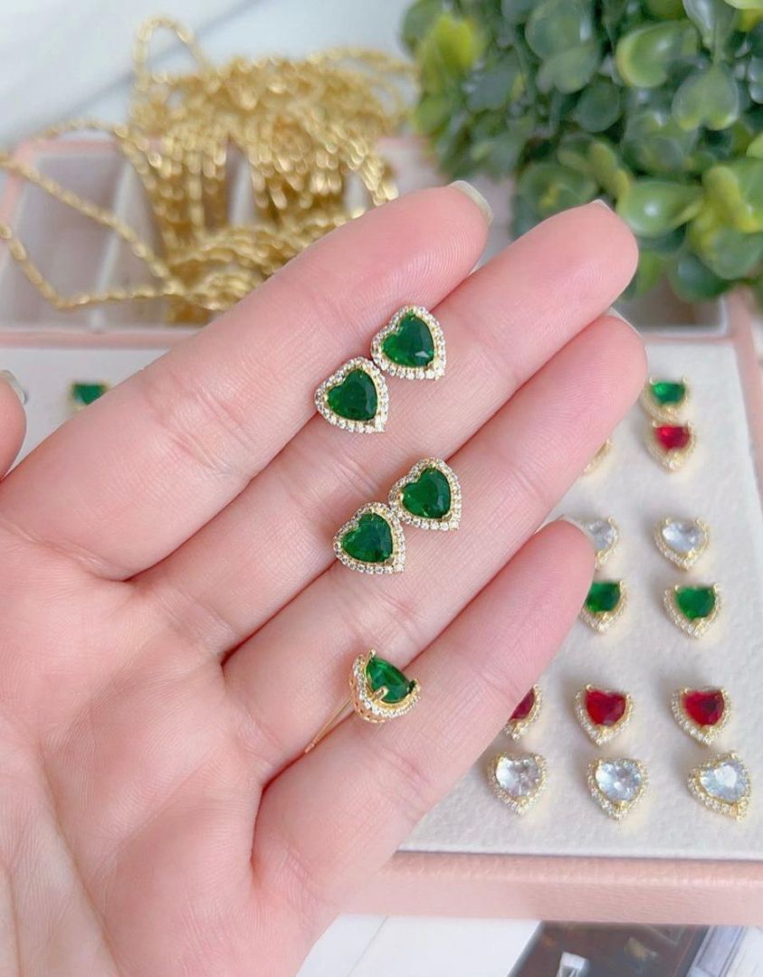 ARETES CORAZON VERDE
