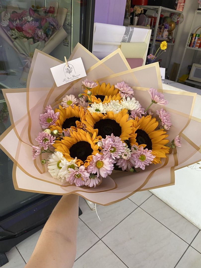 x5 girasoles y margritas