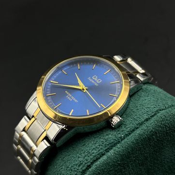 Imagen del producto Q&Q HOMBRE