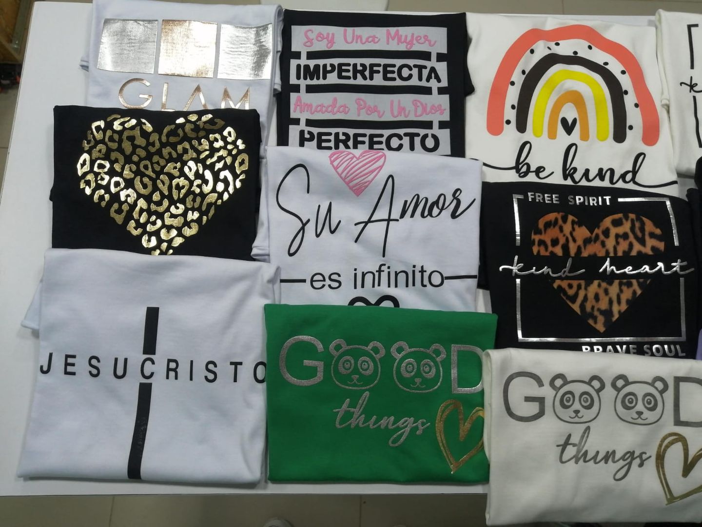 CAMISETA ESTAMPADO BRILLANTE
