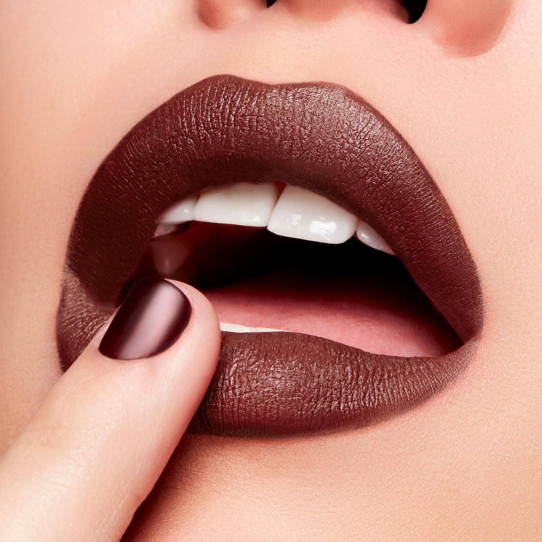 Labial Powder Kiss Velvet Blur Slim Stick - Love Clove