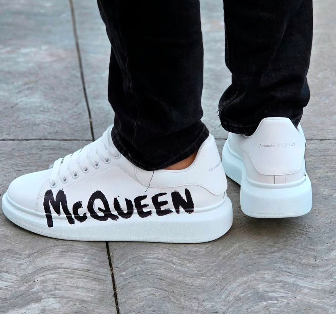 Alexander Mcqueen Letras