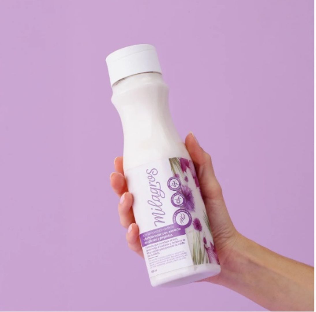 Acondicionador Antifrizz y Fortalecedor Con Extracto de Cebolla y Péptidos 450ML