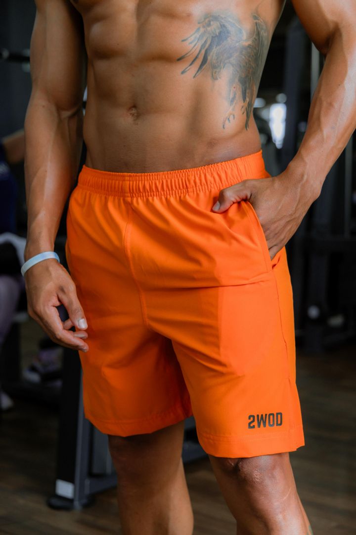 SET MEN CAMISILLA NEGRA + PANTALONETA NARANJA