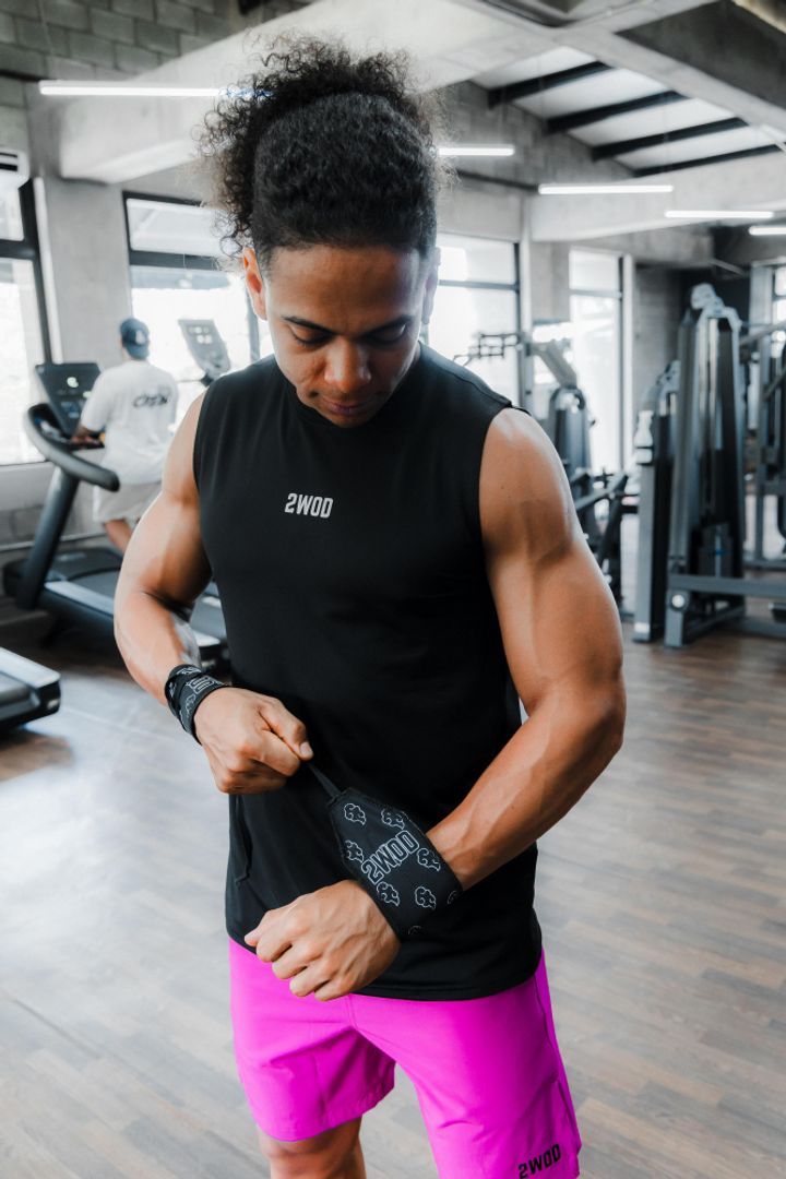 MUÑEQUERAS FIJAS  NEGRAS NUBES 