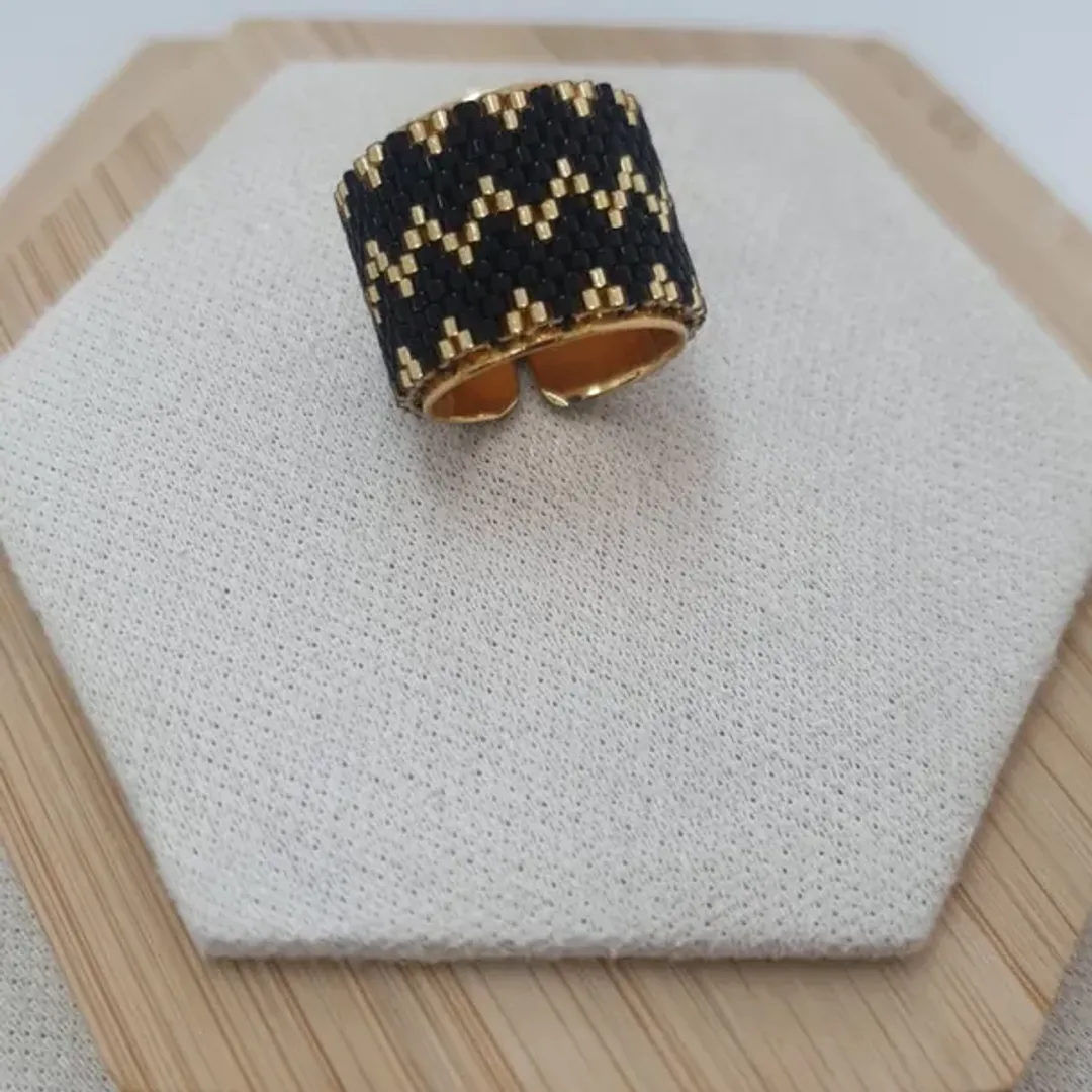 Anillo caleb