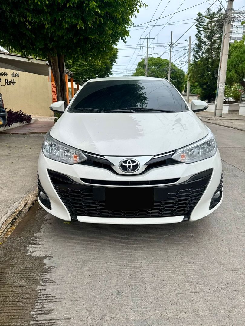 TOYOTA YARIS HATCHBACK XS 2021