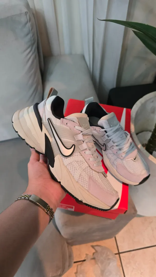 Nike V2k Puré Platinum 