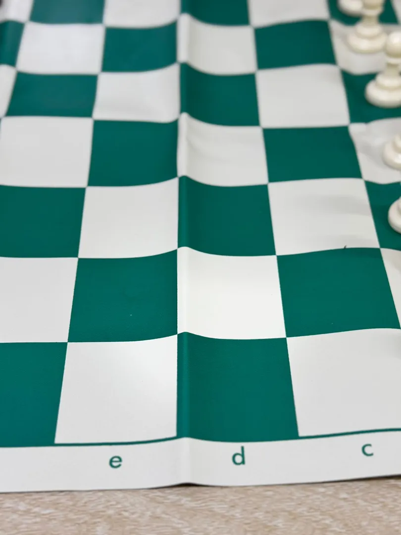 4613 AJEDREZ
