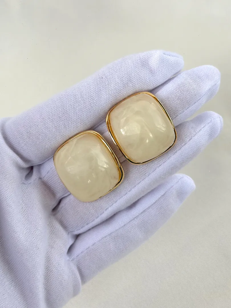 Arete cuadro semicurvo