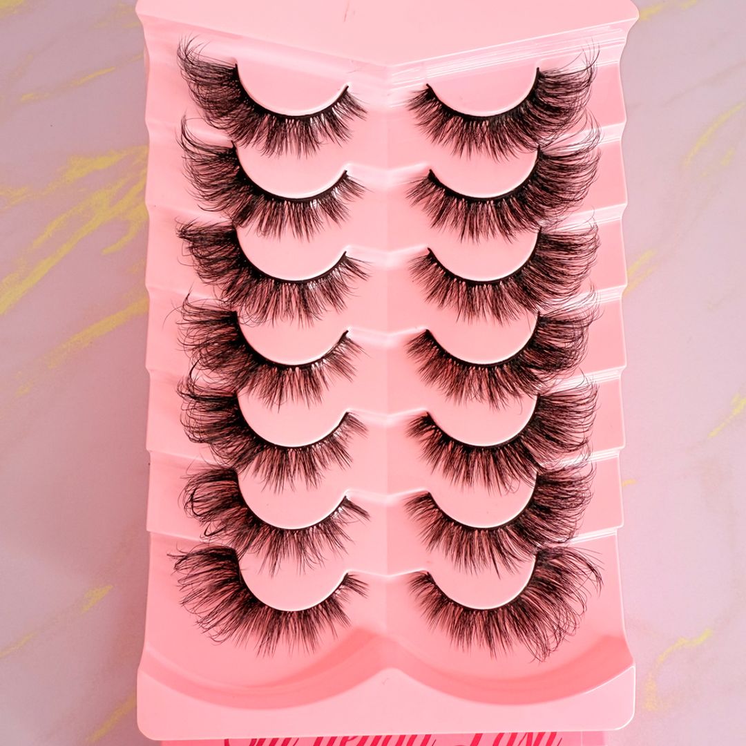 Book x7 BRATZ