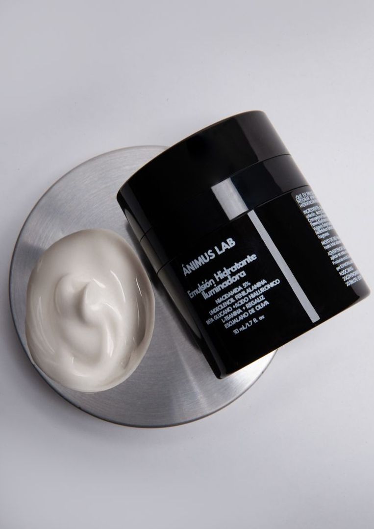 EMULSION HIDRATANTE ILUMINADORA ANIMUS LAB
