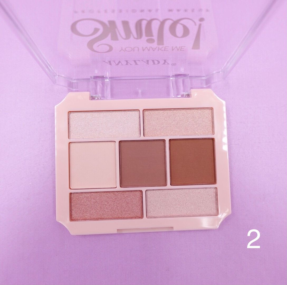 PALETA DE ILUMINADOR Y CONTORNO SMILE ANYLADY