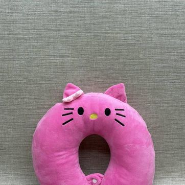 Imagen del producto CUELLERO DE PERSONAJE SURTIDO (HELLO KITTY)