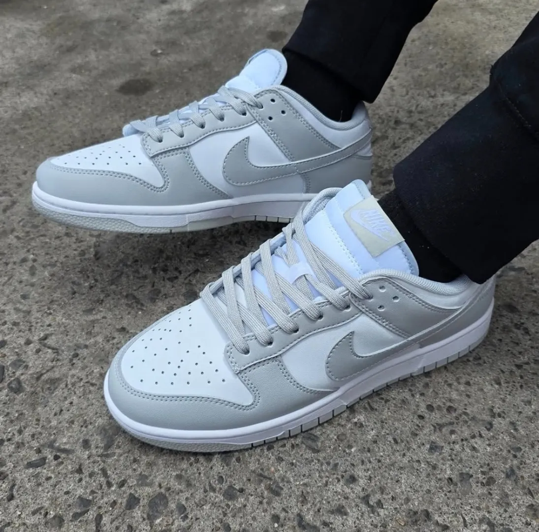 Nike Dunk Panda 