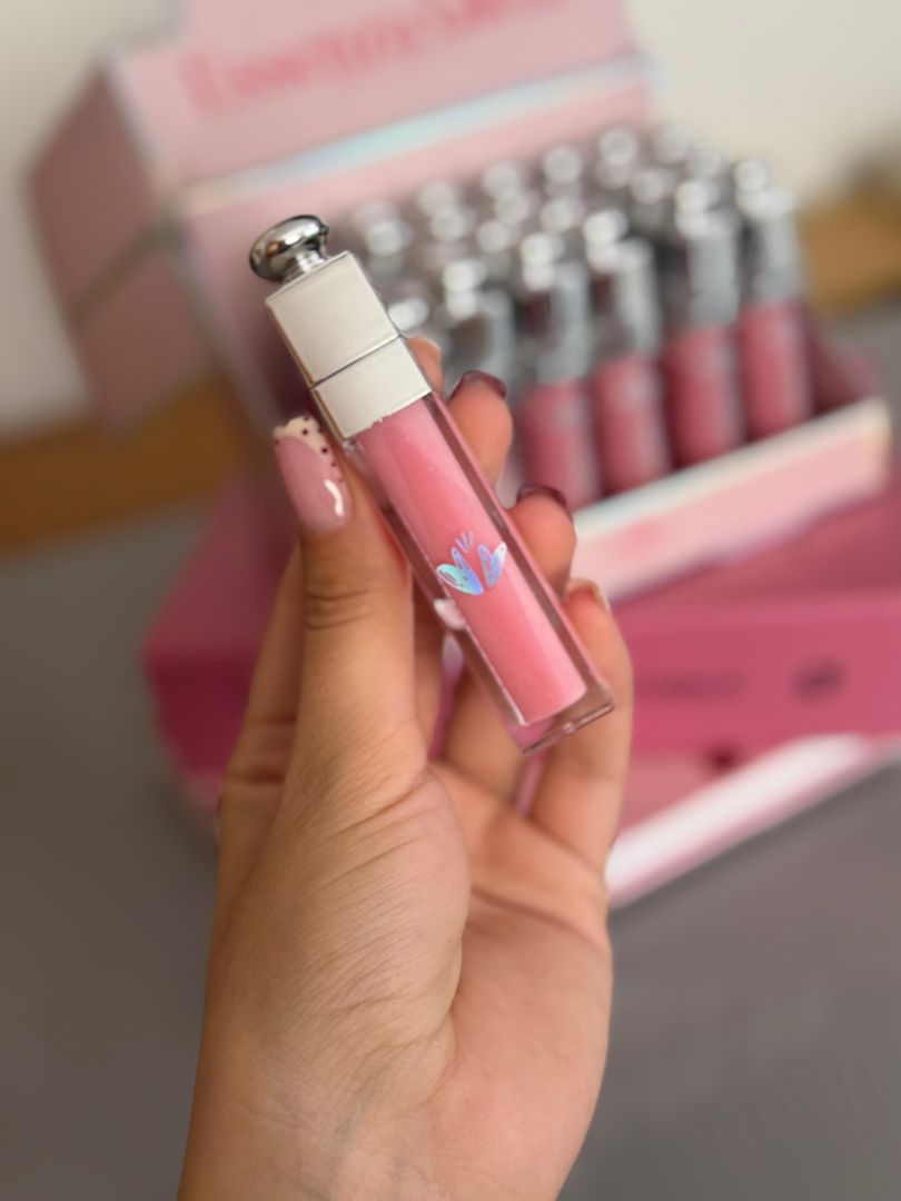 ESSENZA GLOSS