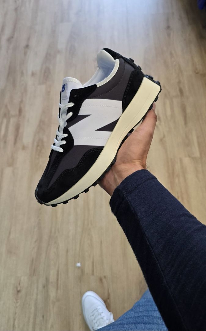 New Balance 327 black