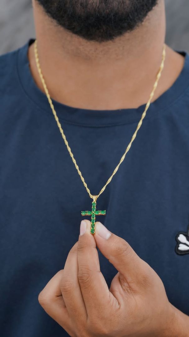 Cadena Singapur dije esmerald 