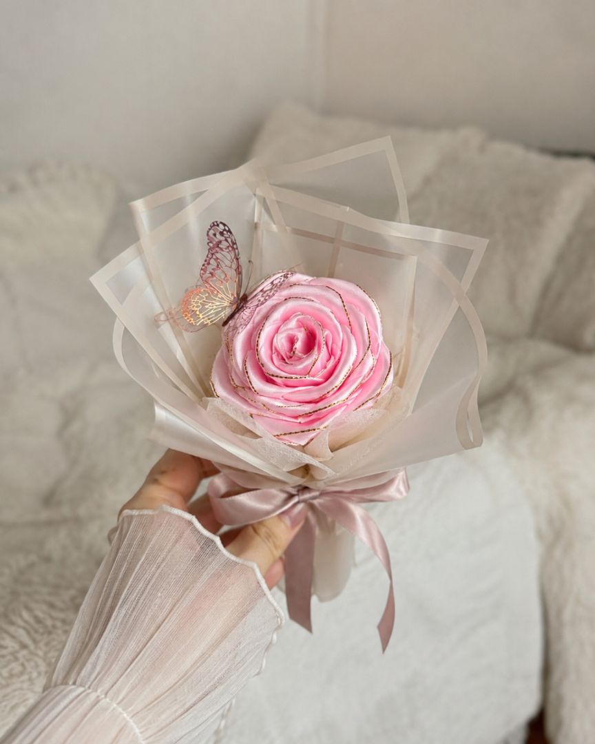 Rosas Eternas de satín (1rosa)