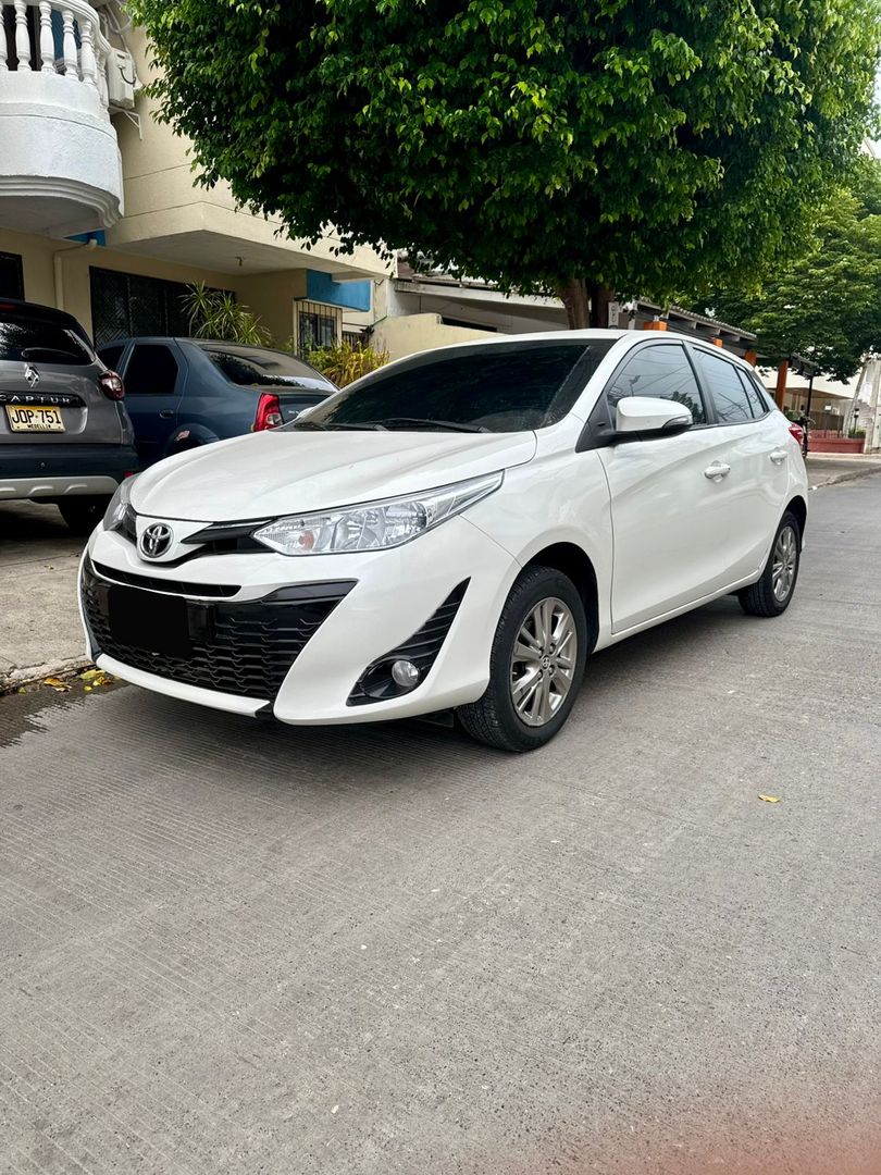 TOYOTA YARIS HATCHBACK XS 2021