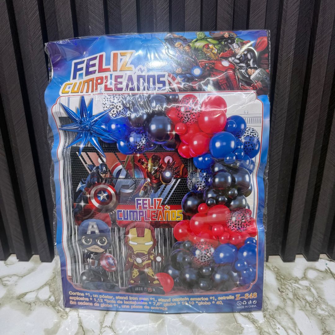 ARCO DE GLOBOS AVANGERS INCLUYE FONDO